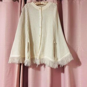 Vintage Cream Knit Poncho / Cape Sweater with Fringe